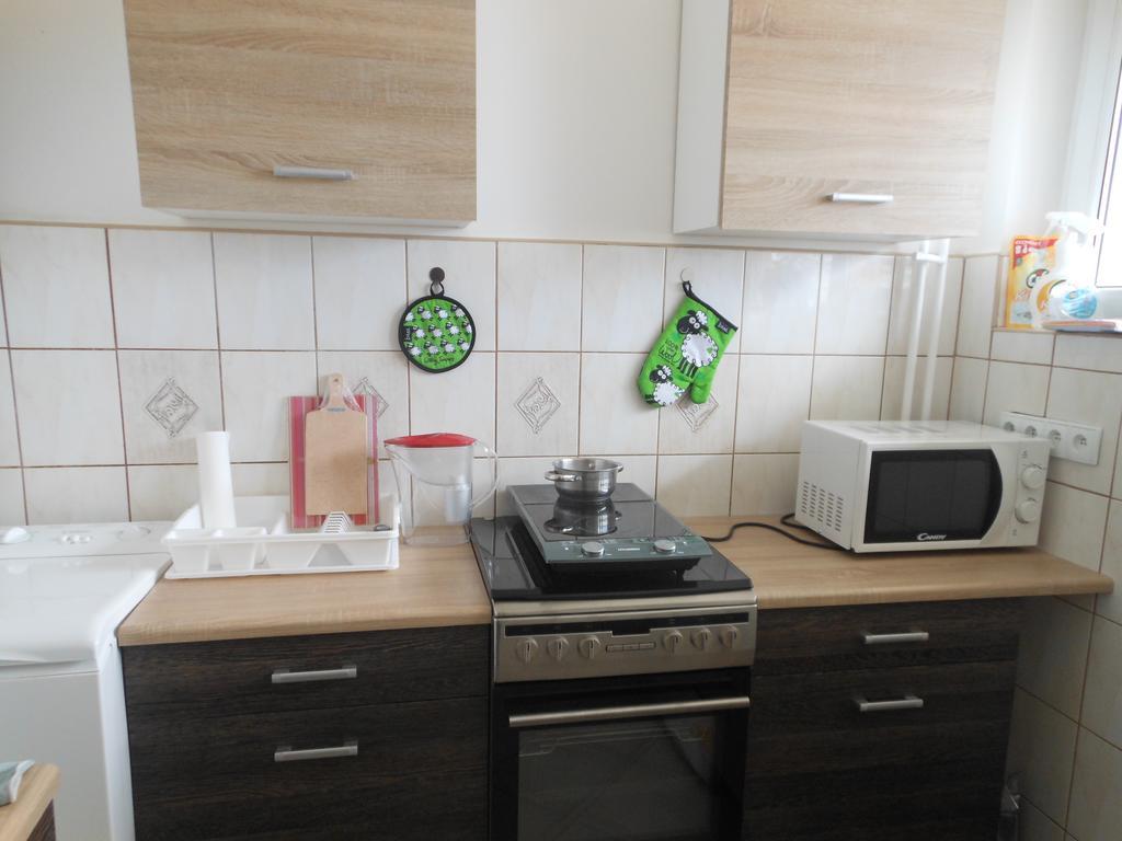 Apartament Obroncow Wybrzeza Daire Gdansk Oda fotoğraf