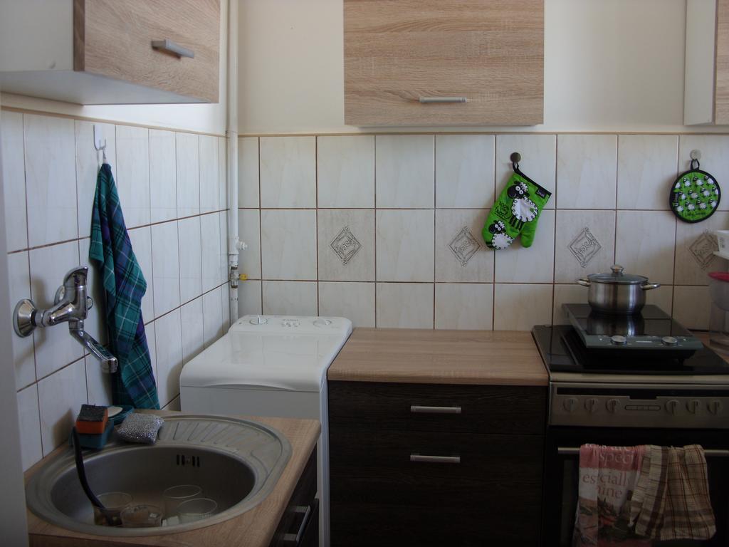 Apartament Obroncow Wybrzeza Daire Gdansk Oda fotoğraf